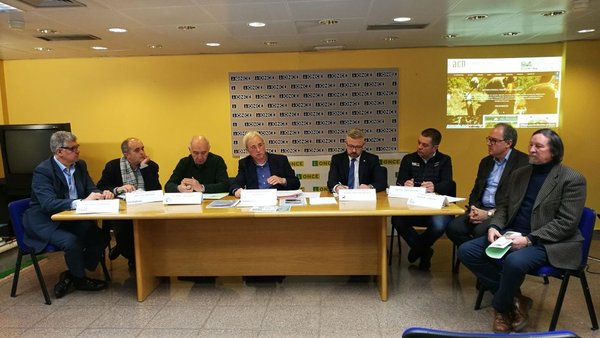 Asociaciones y colectivos reflexionan en Lugo sobre el abandono del rural