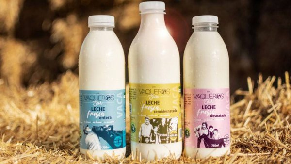 Nace ‘Vaqueros del Sur’, una iniciativa de venta de leche de kilómetro cero y precio justo en Andalucía