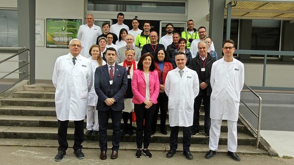 La planta de Nestlé en Pontecesures recibe la visita de la consejera del Medio Rural