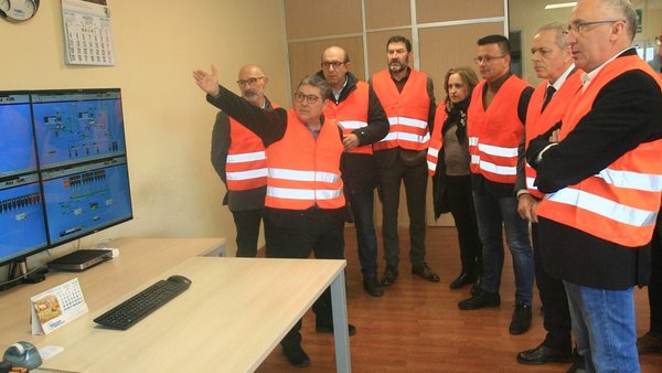 El conselleiro el Medio Rural pone a Aira como ejemplo de buen hacer