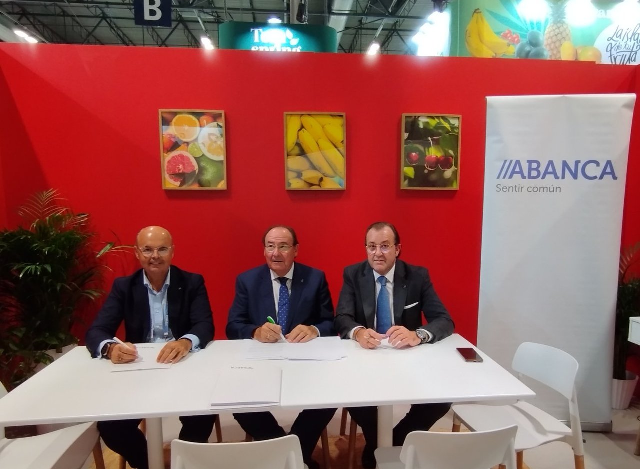 Abanca refuerza su apoyo al sector primario con dos nuevas acciones