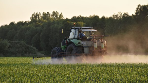 Nuevas ayudas directas para compensar a agricultores y ganaderos por la subida del precio de carburantes y fertilizantes