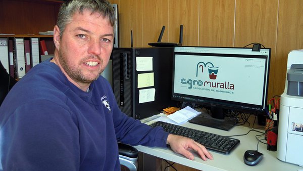 Agromuralla les exige a las administraciones que actúen ante los incumplimientos de la Ley de la Cadena en el renegociado de los contratos lácteos