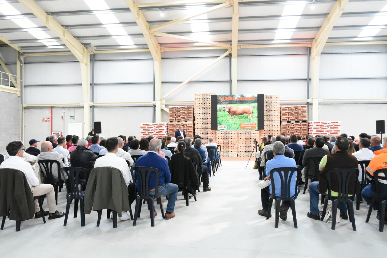 Inaugurada en Silleda a nova fábrica de Nudesa