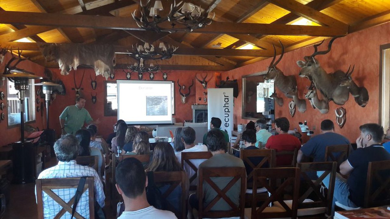 Ecuphar colabora con Humeco nun curso de inseminación artificial e transferencia de embrións en vacún extensivo