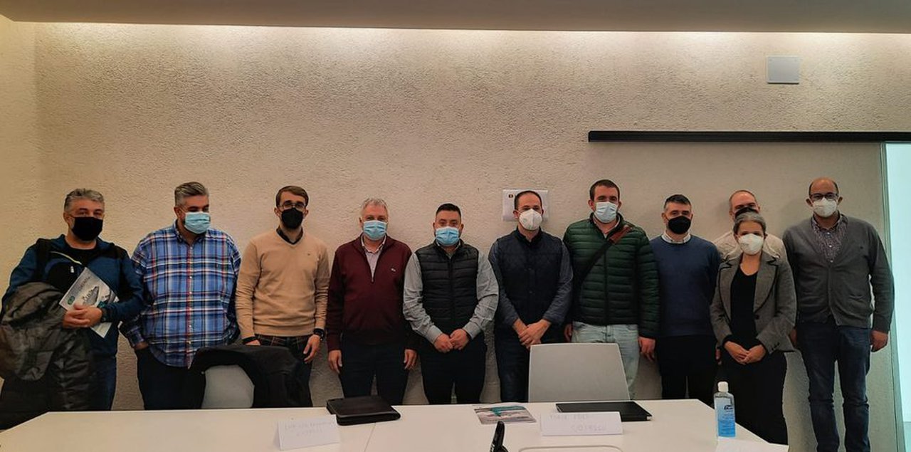 Agentes del sector lácteo se reúnen en Lugo para diseñar la hoja de ruta de su digitalización a través del proyecto HIBA
