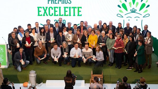 La calidad higiénico-sanitaria de las ganaderías gallegas, reconocida con los premios Exceleite