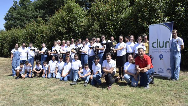 Clausurada la IV Escuela Iniciación de Futuros Ganaderos en Lalín
