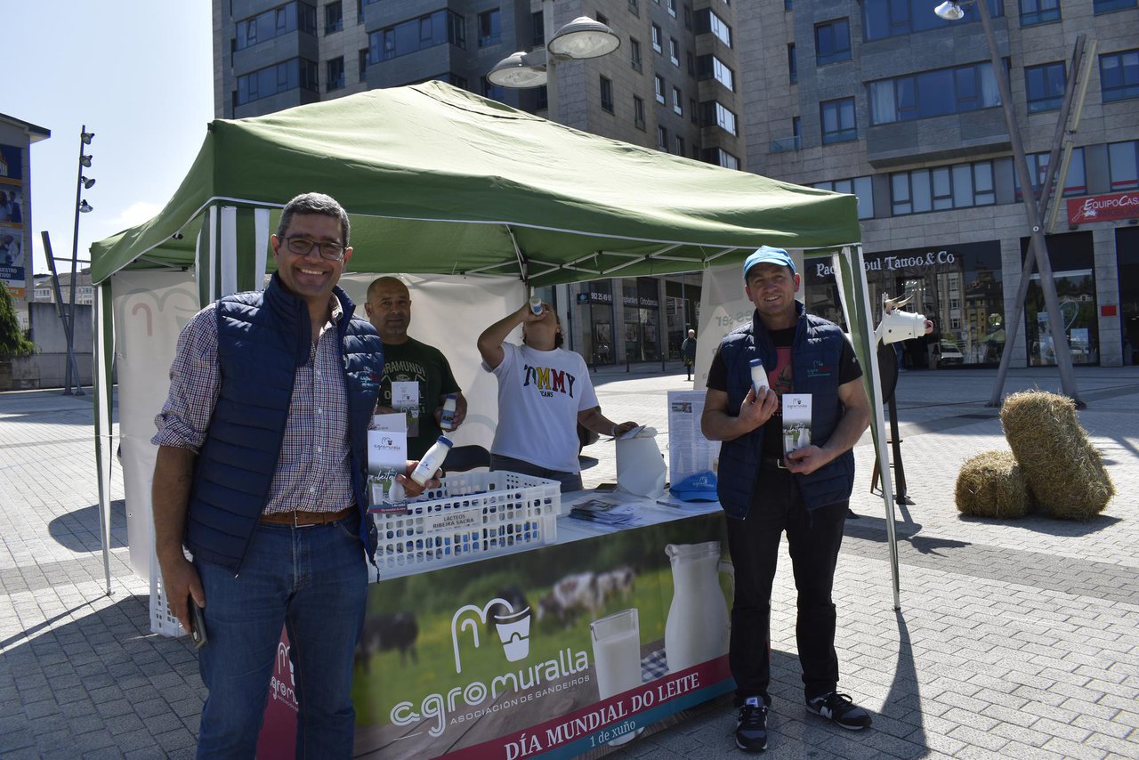 Agromuralla celebra el Día Mundial de la Leche con un acto informativo en Lugo sobre los beneficios que aporta el sector agroganadero