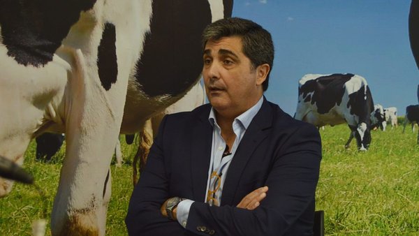 “Además de procesar la leche, hacemos de eslabón entre las dos partes de la cadena”