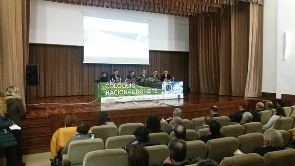 Comienza el Coloquio Nacional de la Leche en Vila do Conde