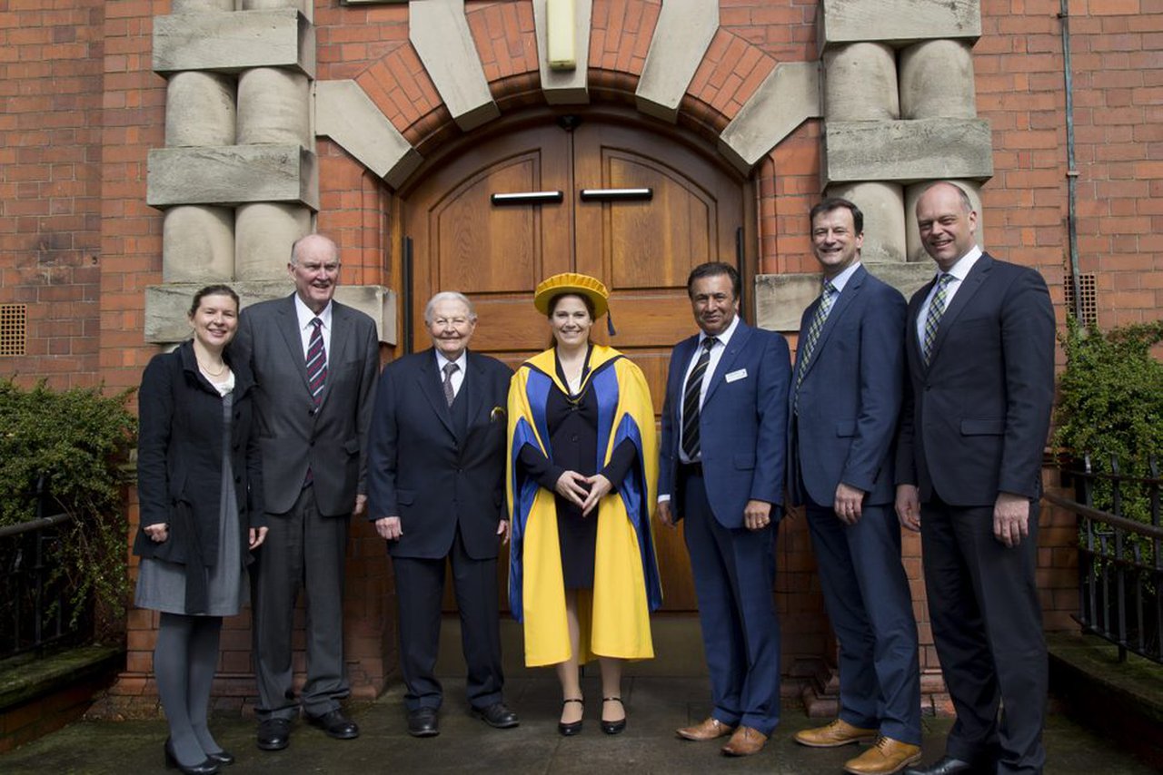 Cathrina Claas-Mühlhäuser recibe doctorado honorífico