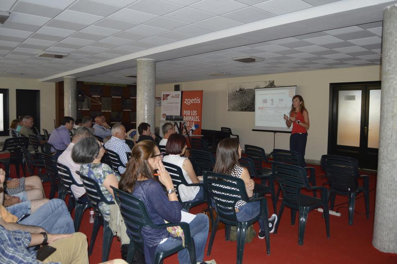 El II Fin de Semana de la Leche puso el foco en la recría