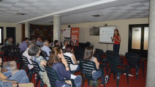 El II Fin de Semana de la Leche puso el foco en la recría