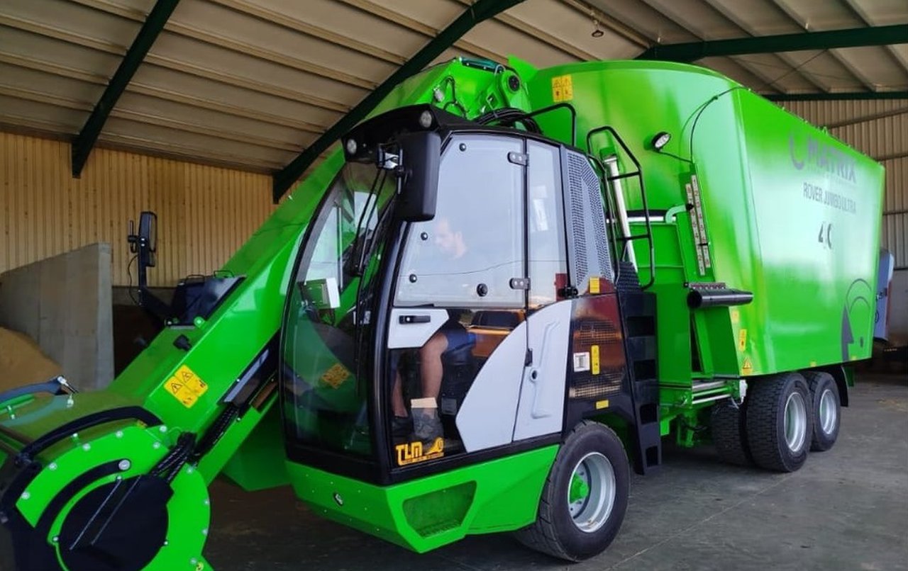 TLM presentará el nuevo Matrix Rover Jumbo Ultra en la ganadería Hermanos Fuertes Holstein