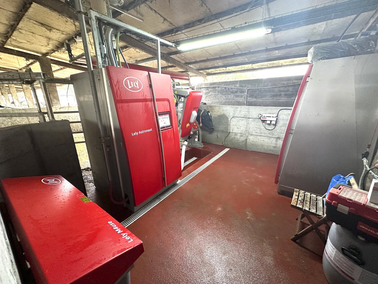 Lely supera la cifra de los 400 robots de ordeño en Galicia