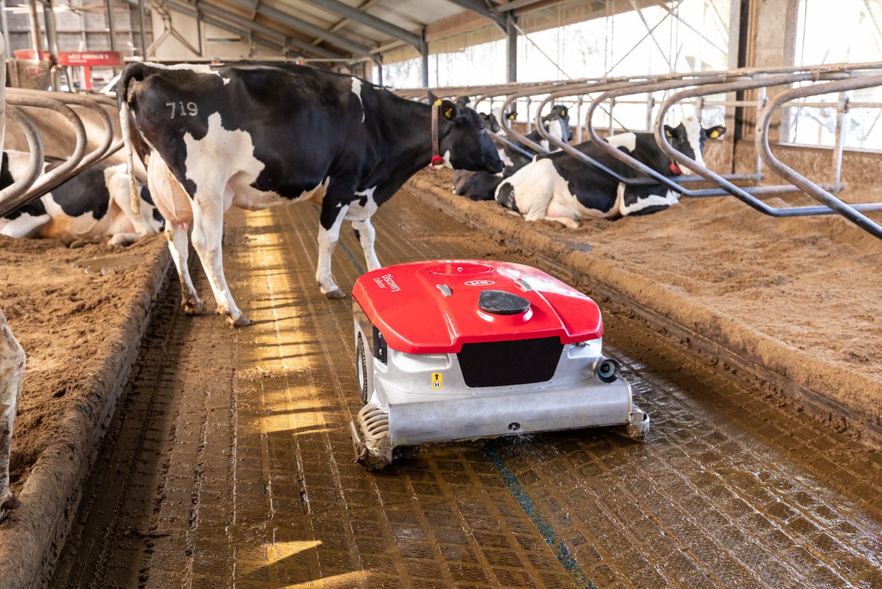 Lely presenta su nuevo robot aspirador Discovery Collector C2