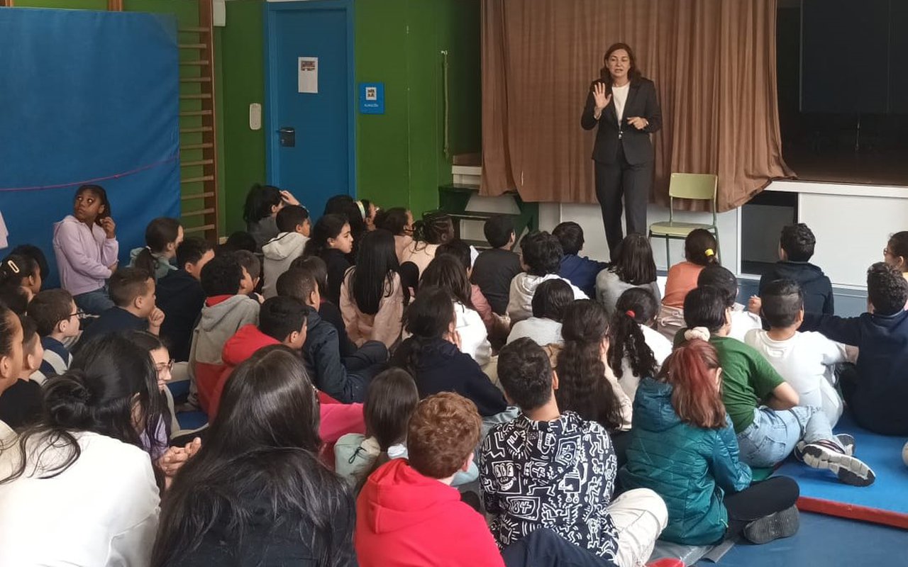 Grupo Lence da a conocer a jóvenes estudiantes el valor de la empresa familiar y del sector lácteo para el tejido empresarial gallego
