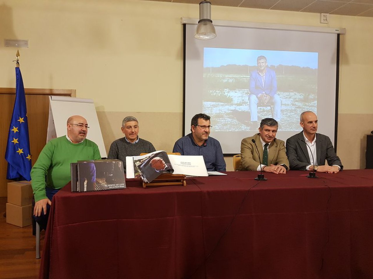 `As xentes do leite´, un libro homenaje a los trabajadores del sector