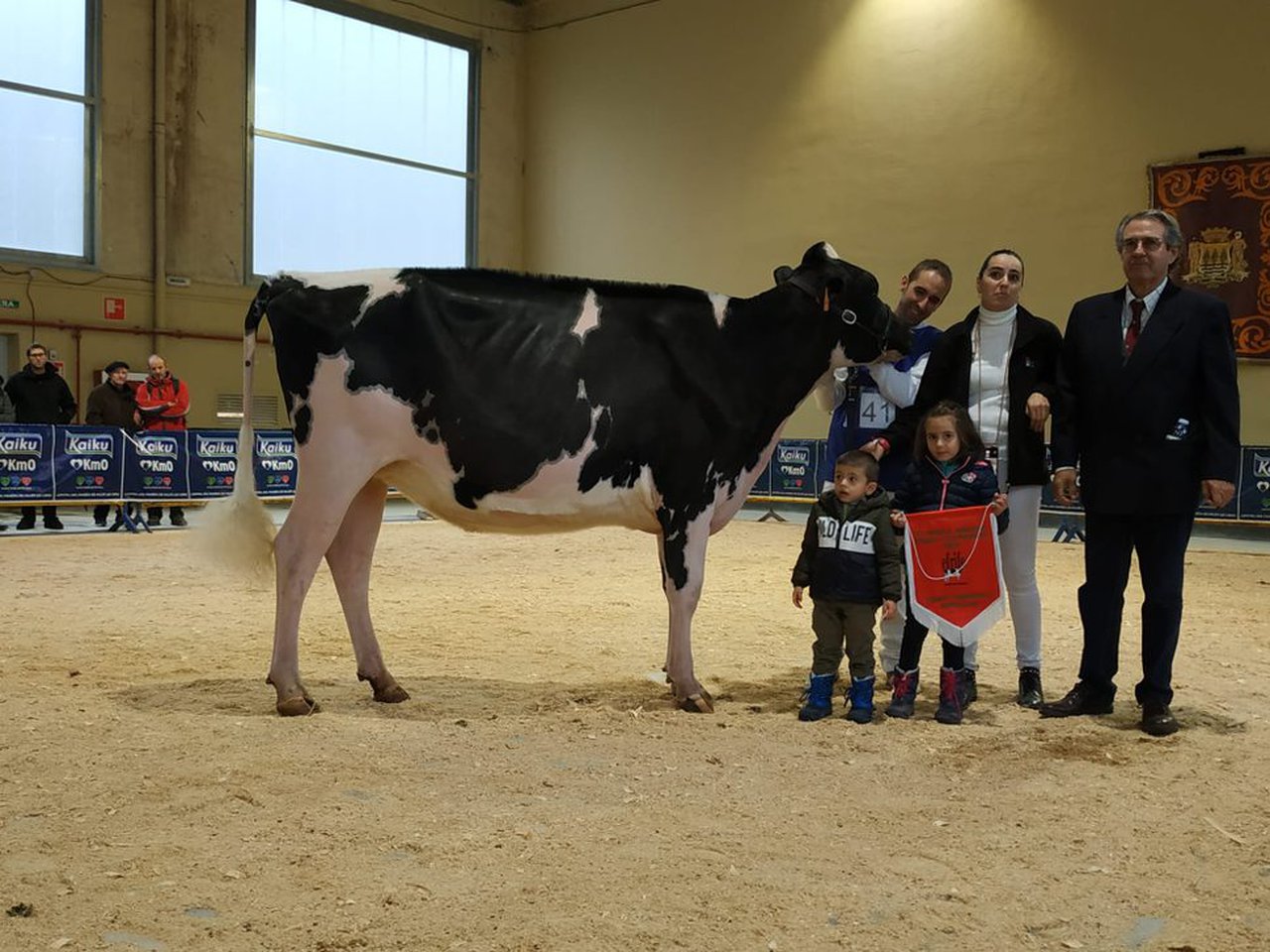 Casa Nueva Doorman Alicia, gran campeona de novillas de Euskal Herria