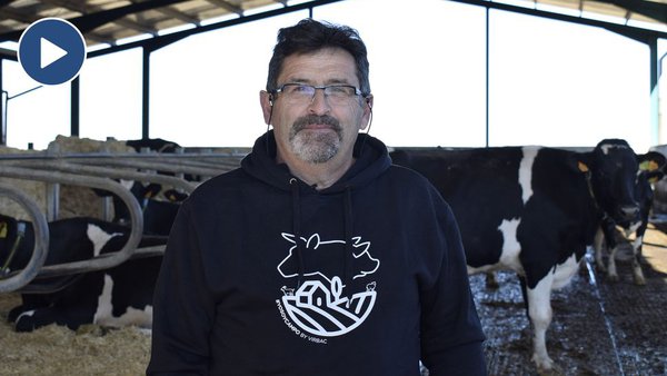 "Gústame traballar con gandeiros que me interrogan e que poñen en dúbida as miñas decisións"