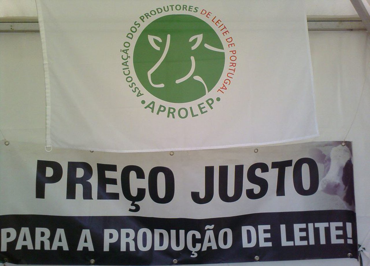 La Aprolep se manifiesta en Oporto por un precio justo para la leche