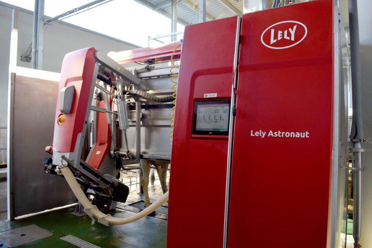 Lely instala un Commodity feeder en cada nuevo Astronaut A5