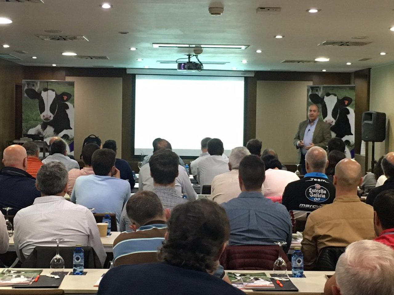 CLARIFIDE®, a potente ferramenta xenómica de Zoetis, protagoniza a súa  Xornada Satélite en ANEMBE