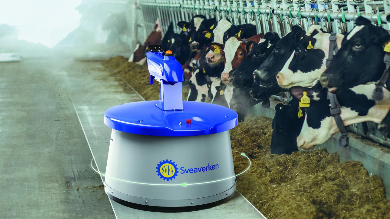 RoboPusher Nimbo, el arrimador de alimento robótico de Sveaverken