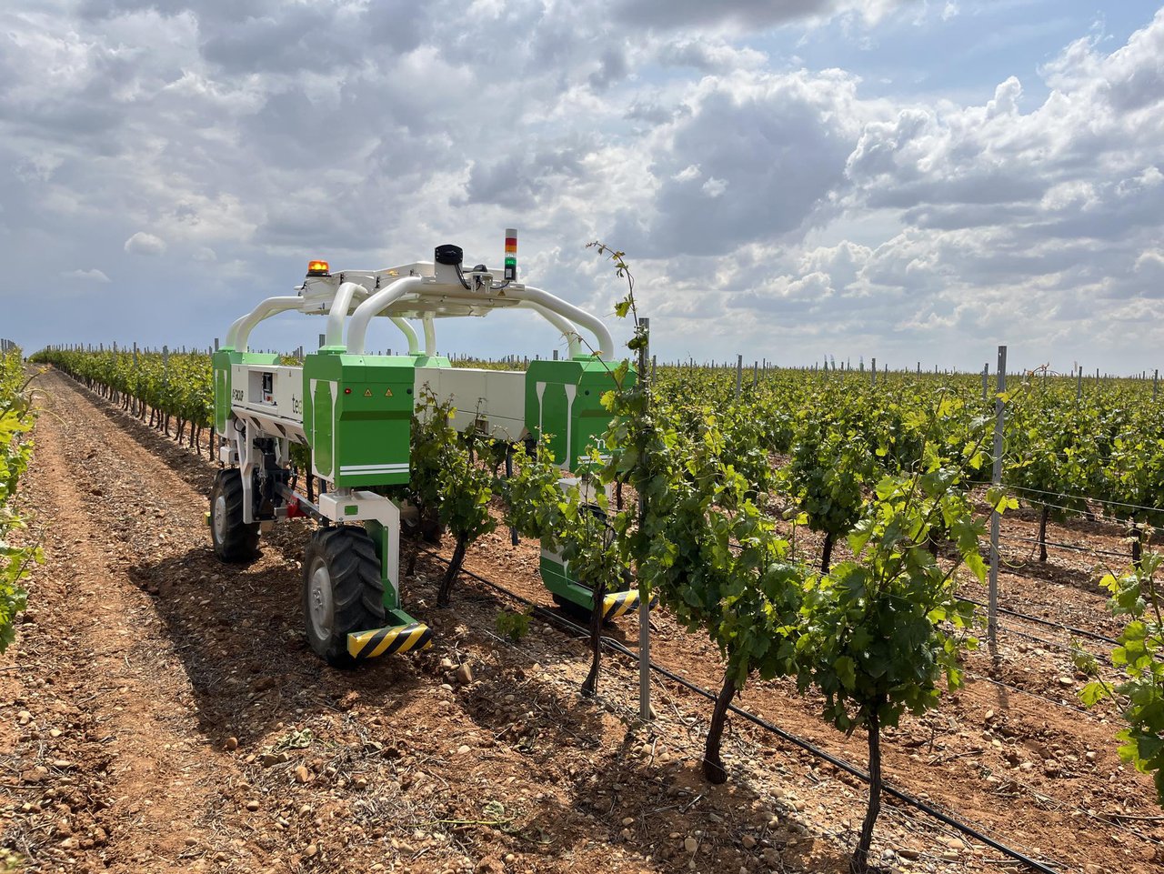 Lugo acogerá la primera demostración de los robots agrícolas Naio en Galicia