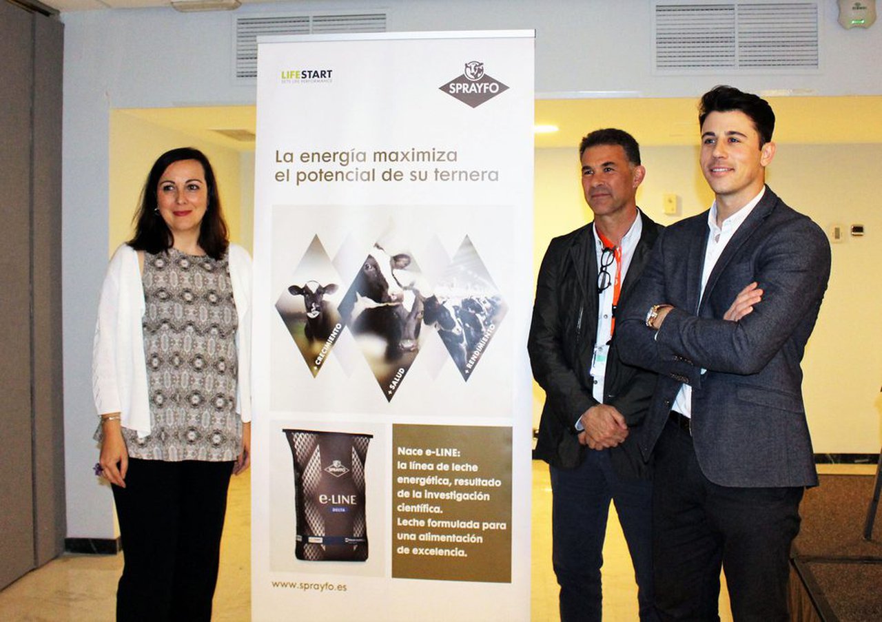 Trouw Nutrition presentó la primera leche de su línea energética Sprayfo en Anembe