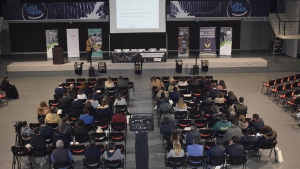 Disponibles los vídeos de las Jornadas Clínicas de Producción de Leche de Póvoa del Varzim