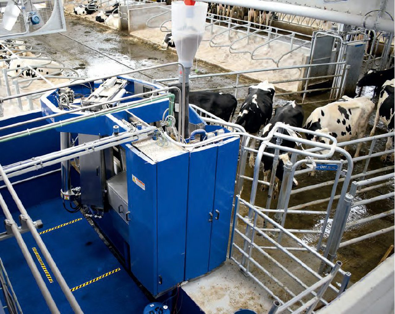 Tipologías y estructura de explotaciones lecheras  con sistema de ordeño robotizado en el noroeste  de España. Grado de satisfacción con el sistema