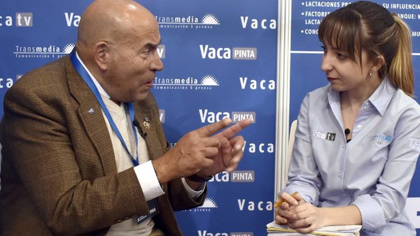 C. Buxadé: “Se deberían fijar unos precios mínimos, eliminando la ley de la competencia para el sector primario”