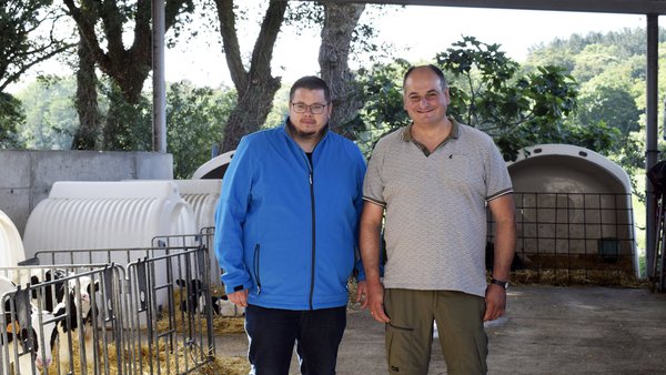 SAT Emilio do Jaime: coidado minucioso da recría para asegurar o futuro da granxa