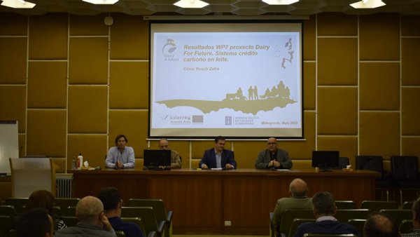 El CIAM da a conocer sus últimos avances para el sector lácteo a ganaderos gallegos